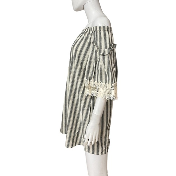 Umgee Striped Linen Crochet Off Shoulder Dress
New - Picture 6 of 9